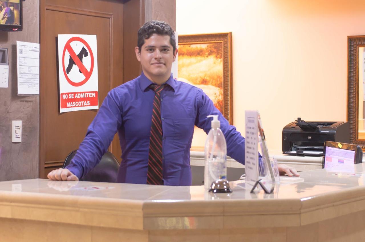 Hotel Del Centro Ciudad Obregón エクステリア 写真
