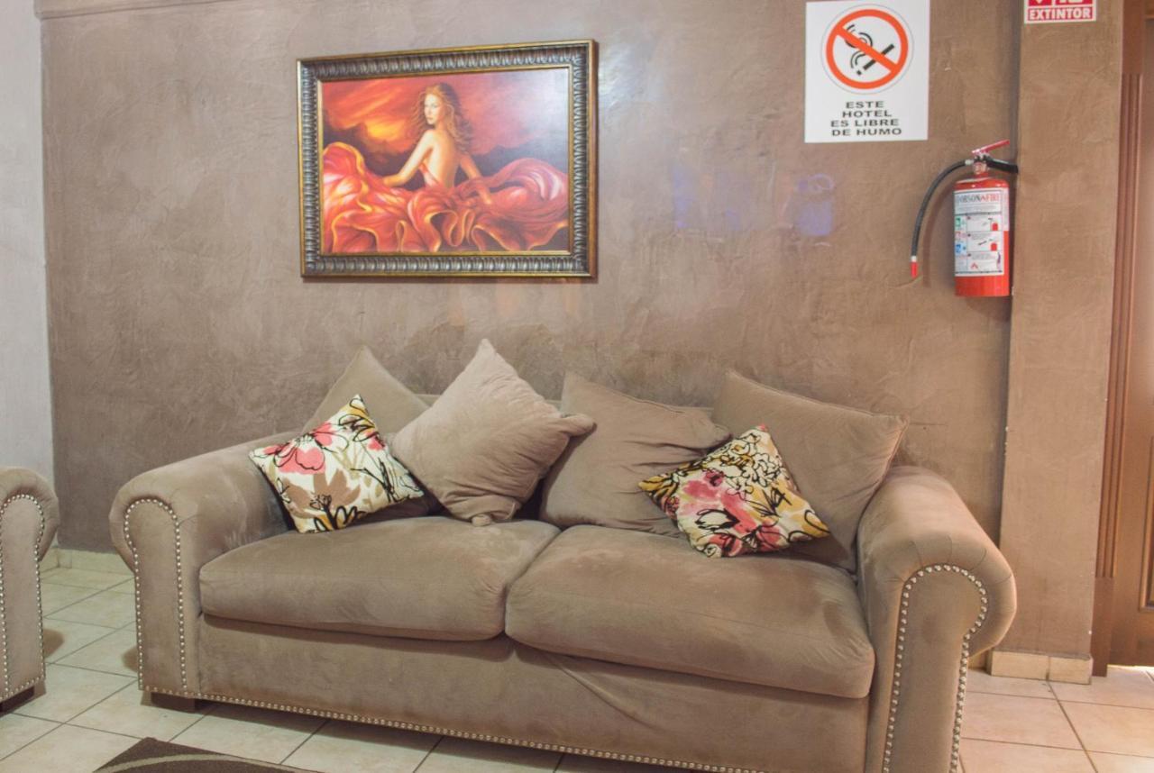 Hotel Del Centro Ciudad Obregón エクステリア 写真